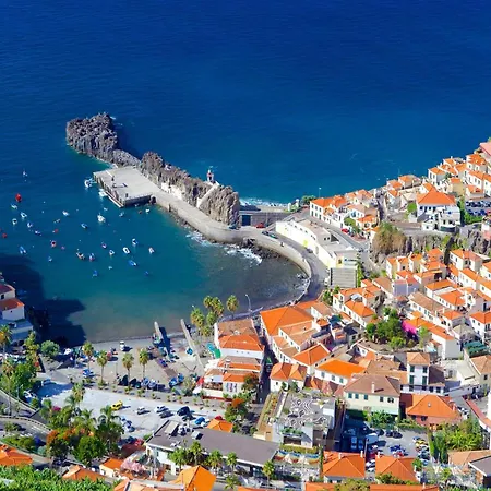 By Madeira Apartment Camara de Lobos